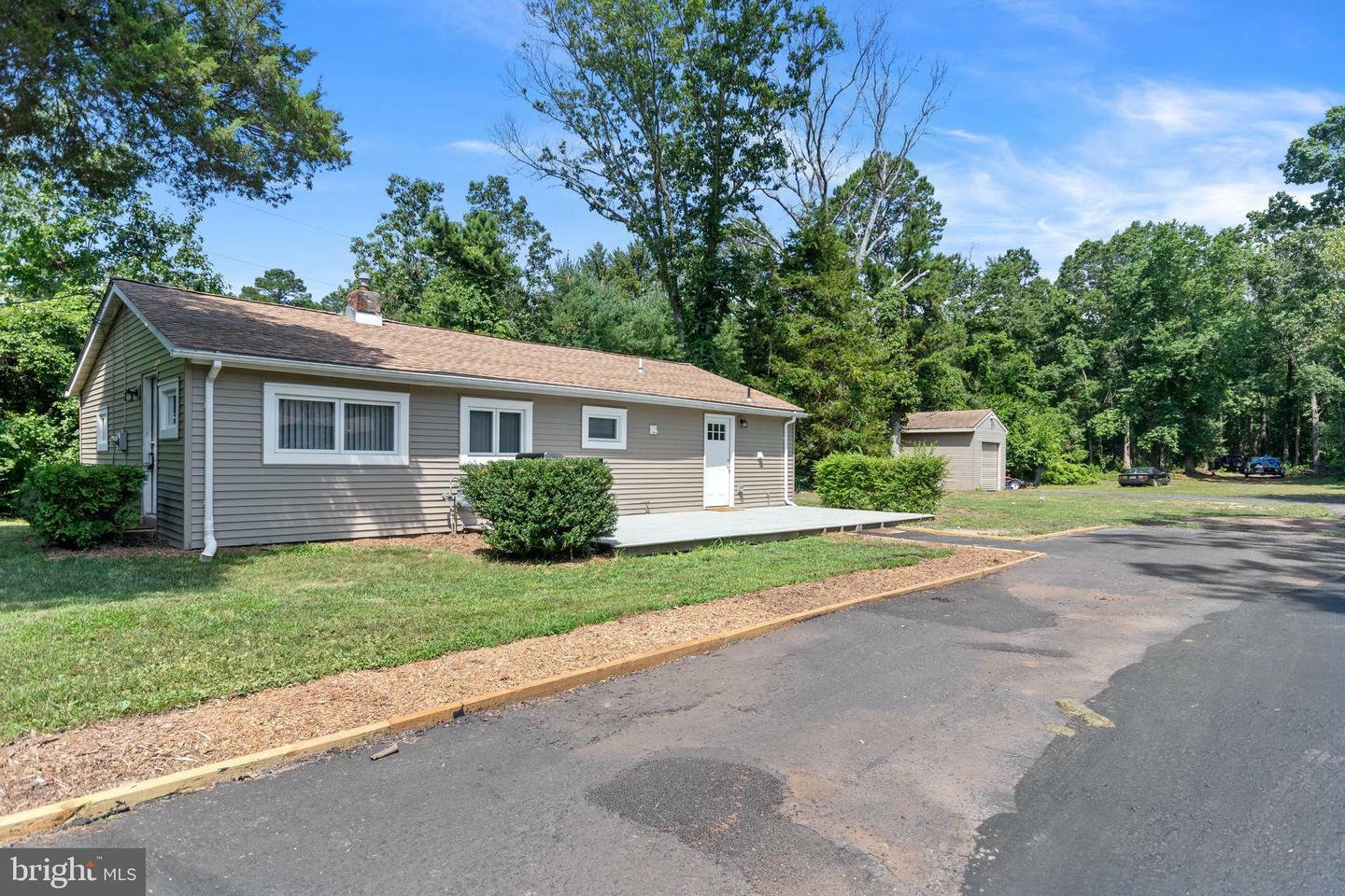 Property Photo:  251 Cedarbrook Road  NJ 08081 