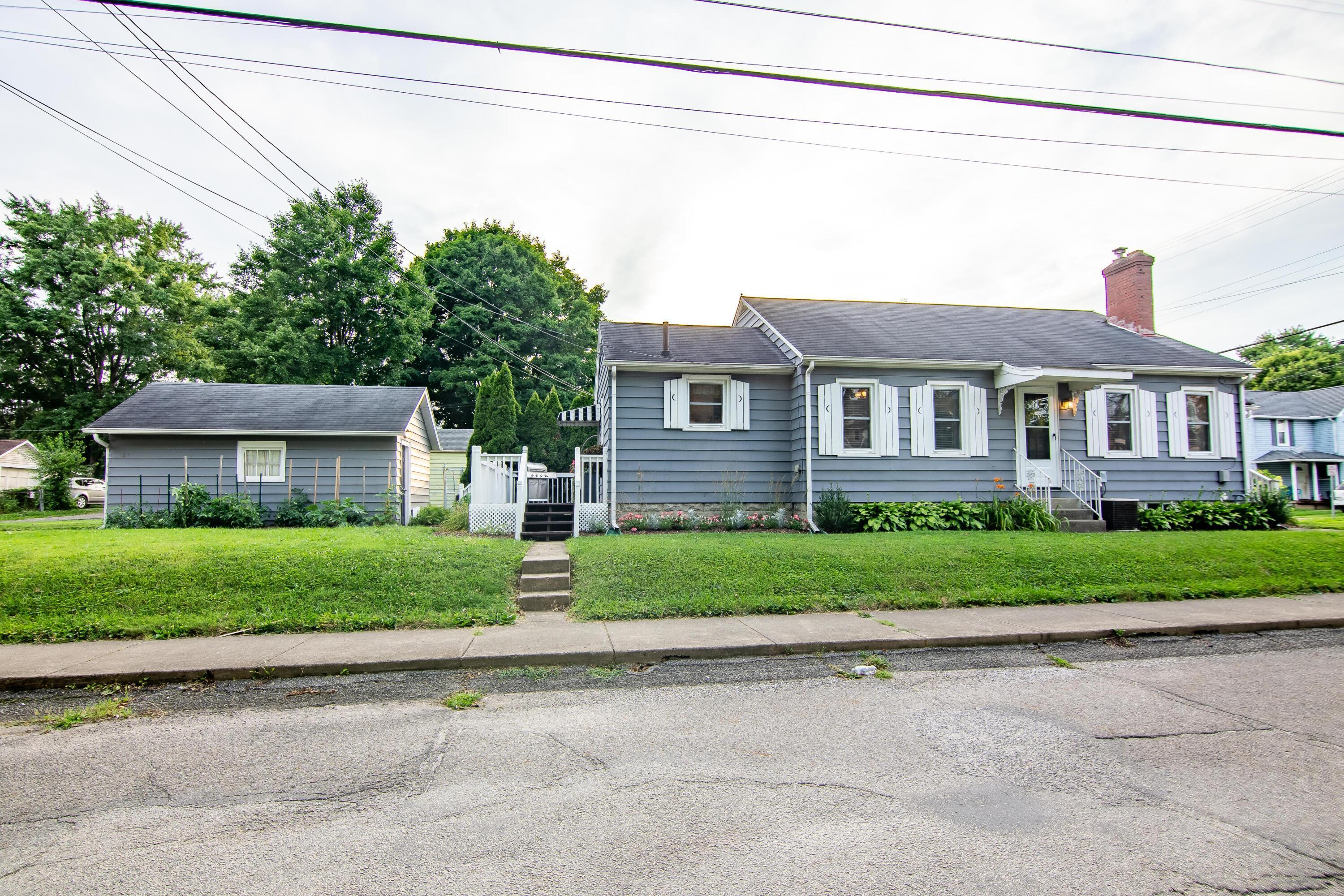 Property Photo: 95 W Shields Street OH 43055