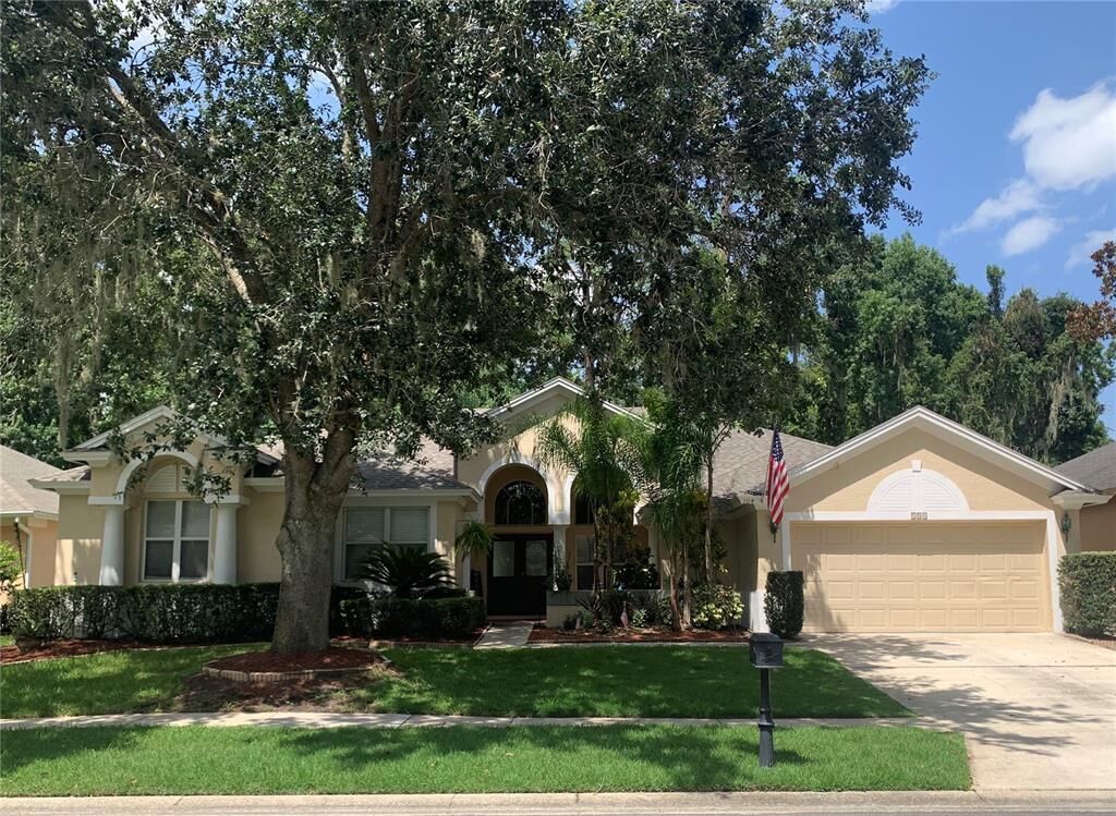Property Photo: 104 Nandina Terrace FL 32708