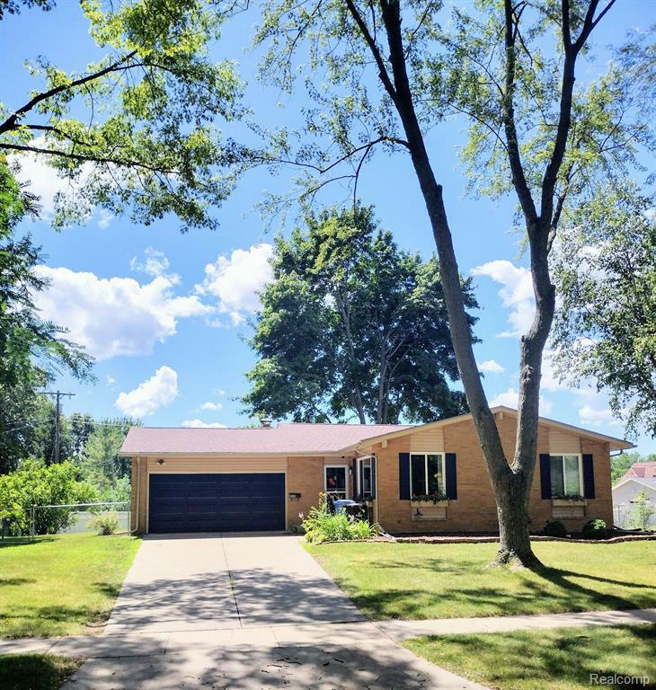 Property Photo: 202 Adams MI 48642 3305