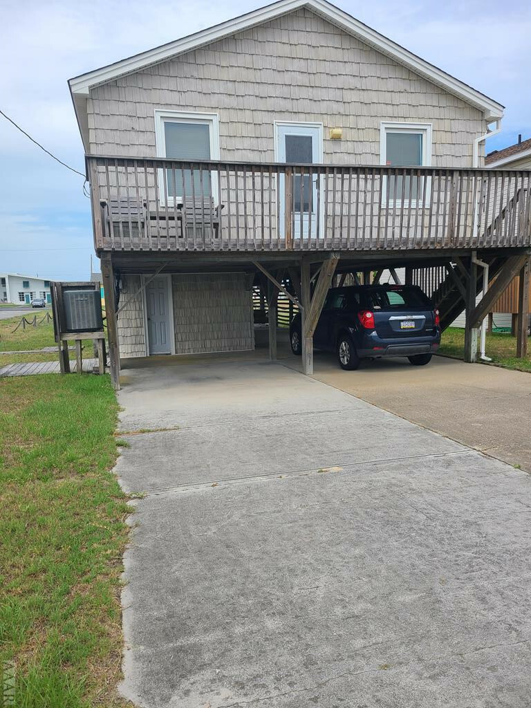 Property Photo:  107 N Memorial Boulevard  NC 27948 