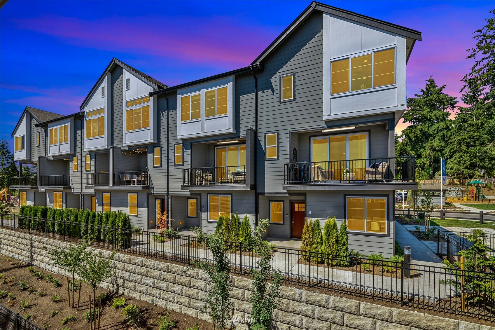 Property Photo:  18886 67th Drive NE 5  WA 98028 