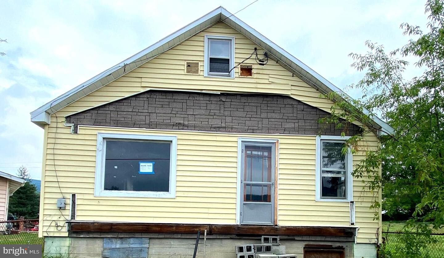 Property Photo:  426 Ridge Street  WV 26726 