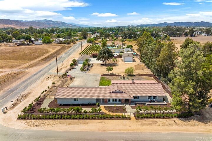 Property Photo:  25220 Washington Avenue  CA 92562 