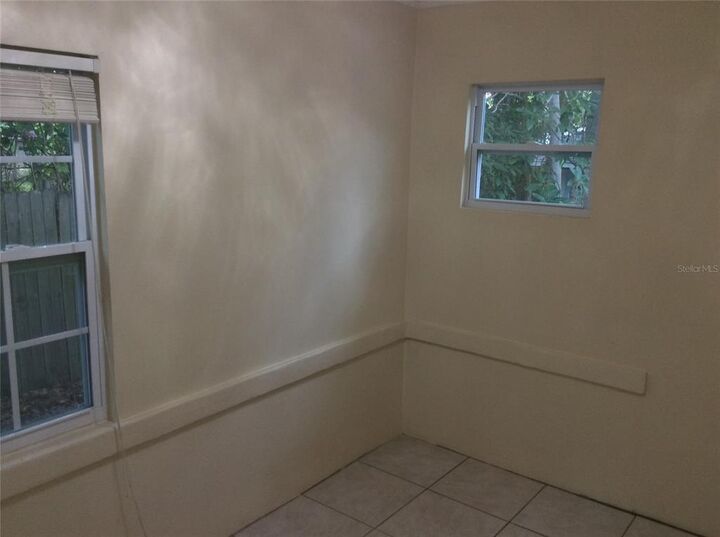 Property Photo: 1707 W Aileen Street FL 33607