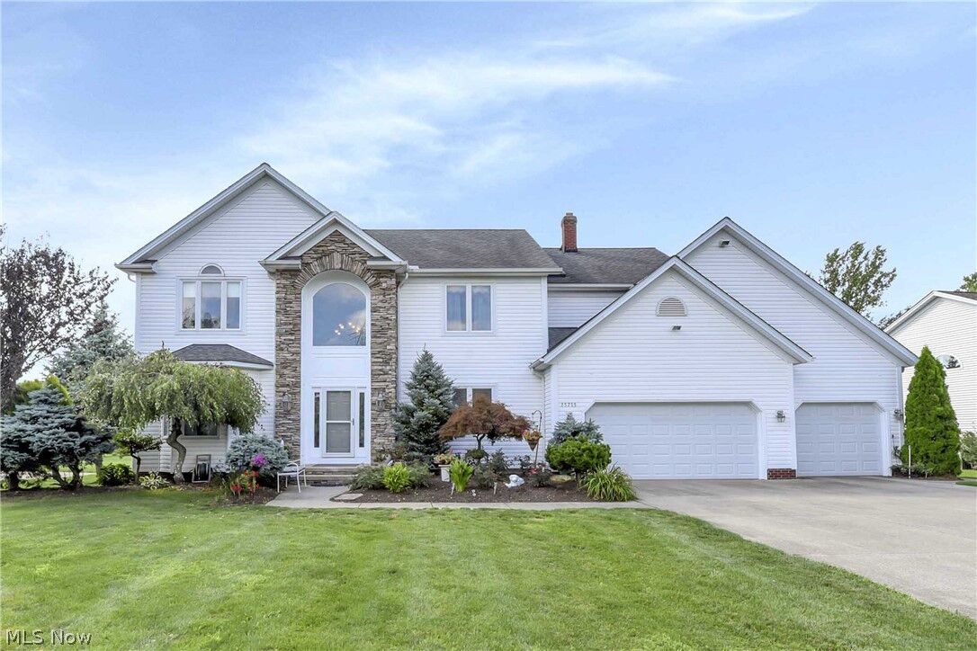 Property Photo:  35755 Spatterdock Lane  OH 44139 