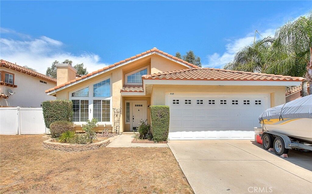 Property Photo:  737 Mount Whitney Circle  CA 92879 