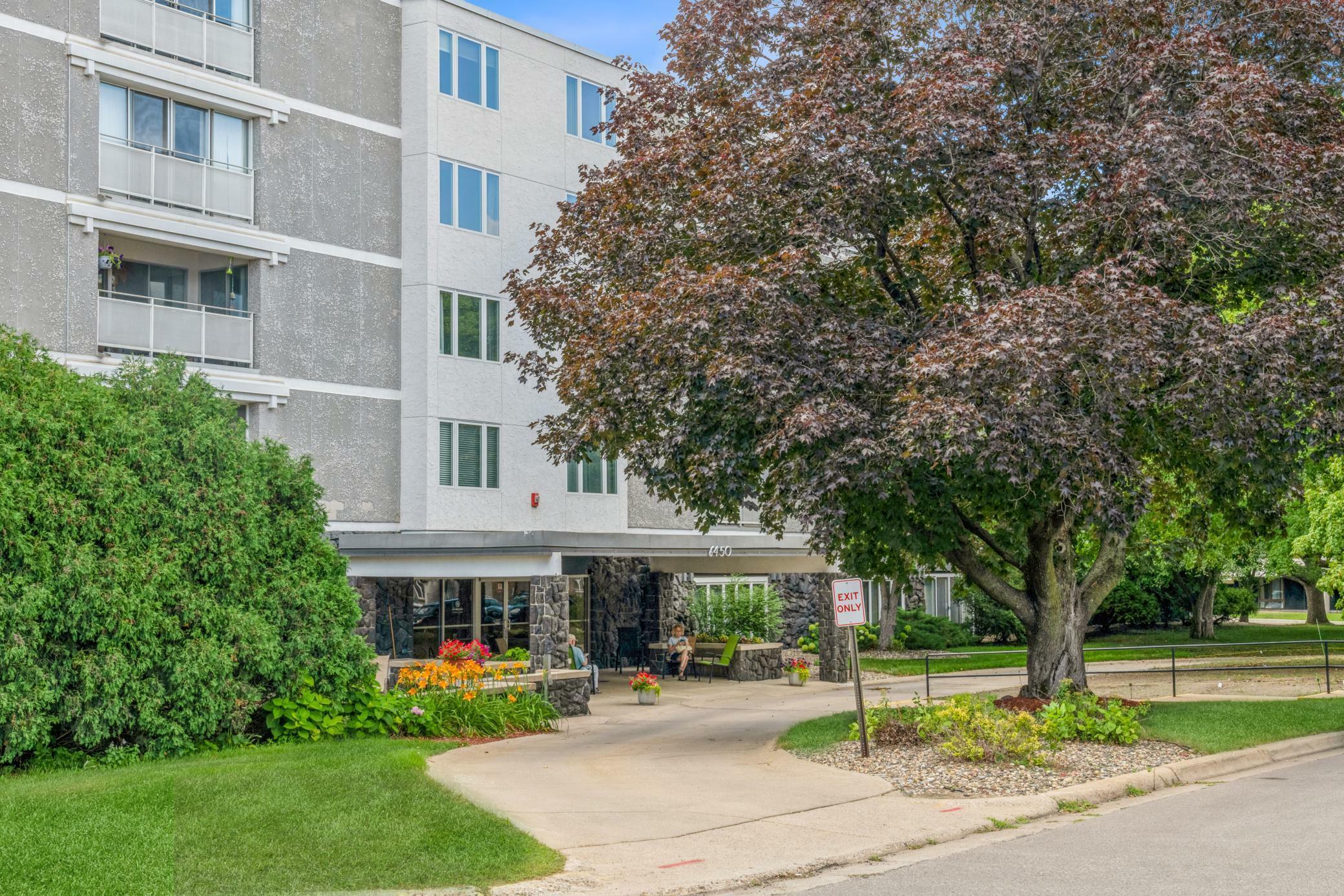 Property Photo: 6450 York Avenue S 406 MN 55435