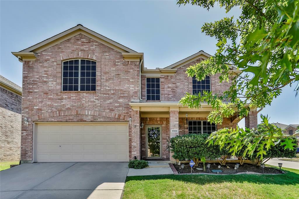 Property Photo: 9900 Channing Road TX 76244