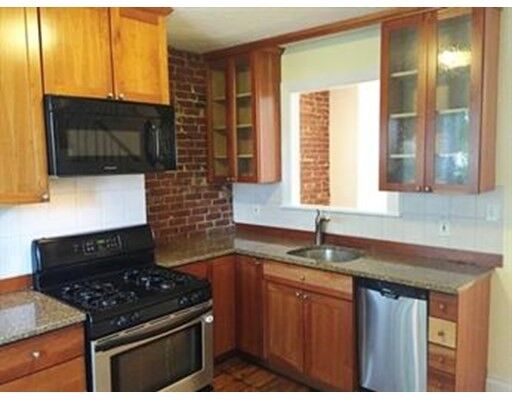 Property Photo:  3 H Street Place 1  MA 02127 