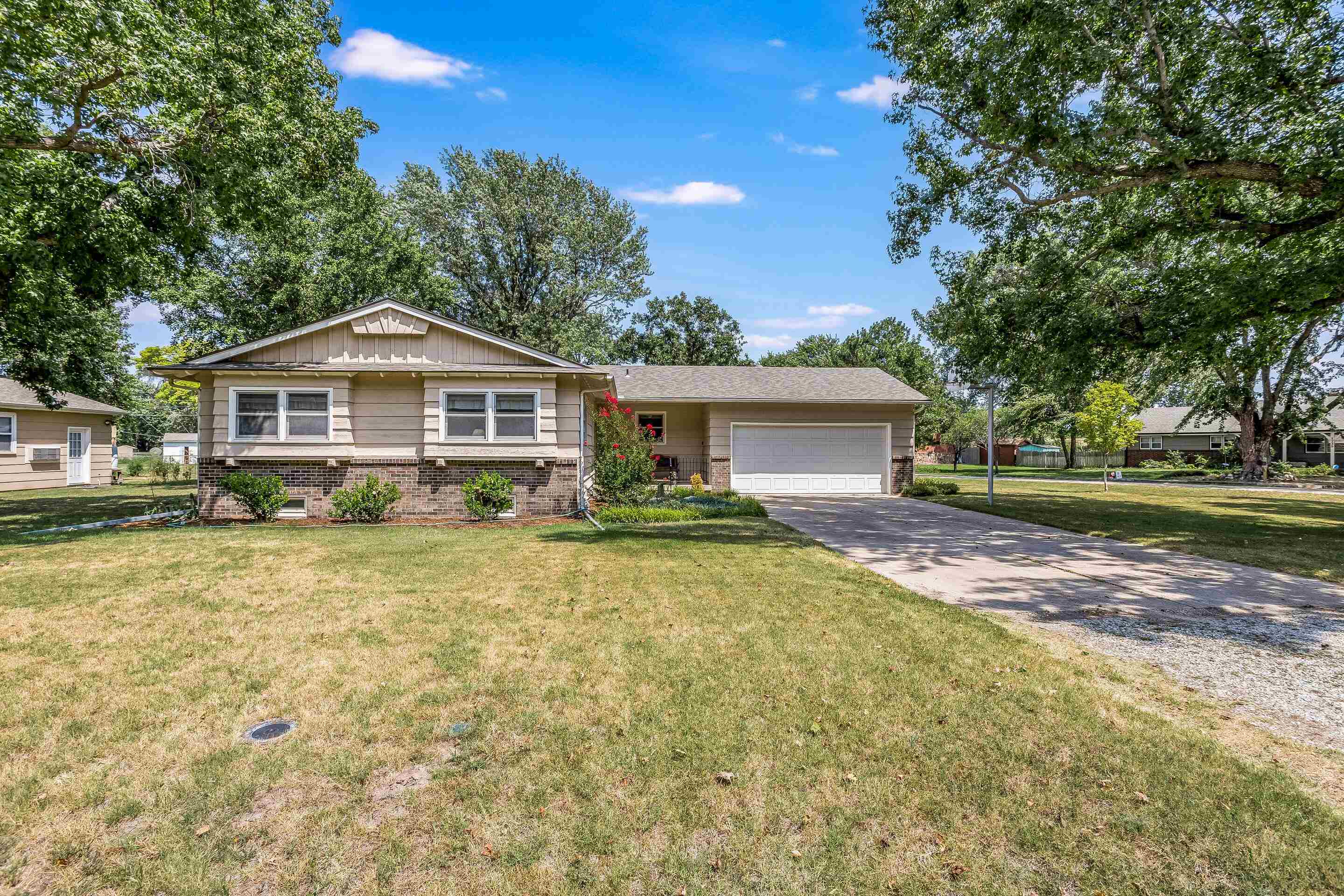 Property Photo:  3700 N Amidon Ave  KS 67204 