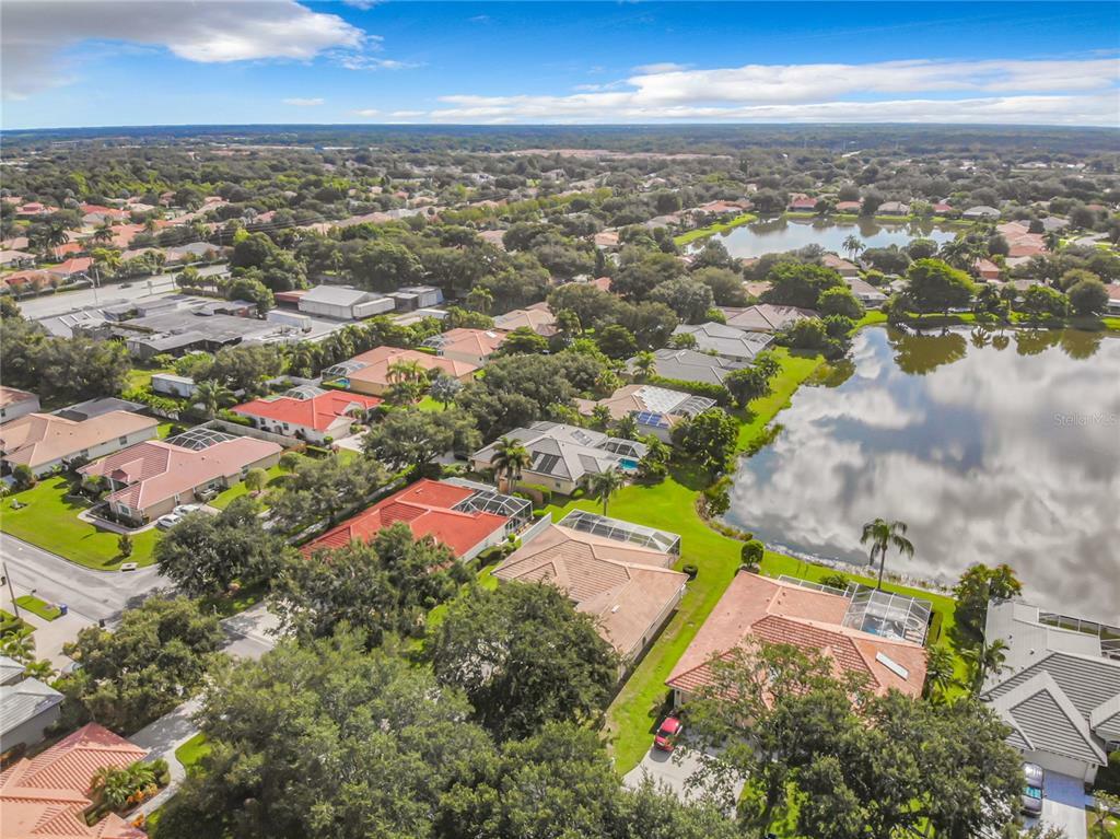 Property Photo:  4913 Three Oaks Boulevard  FL 34233 