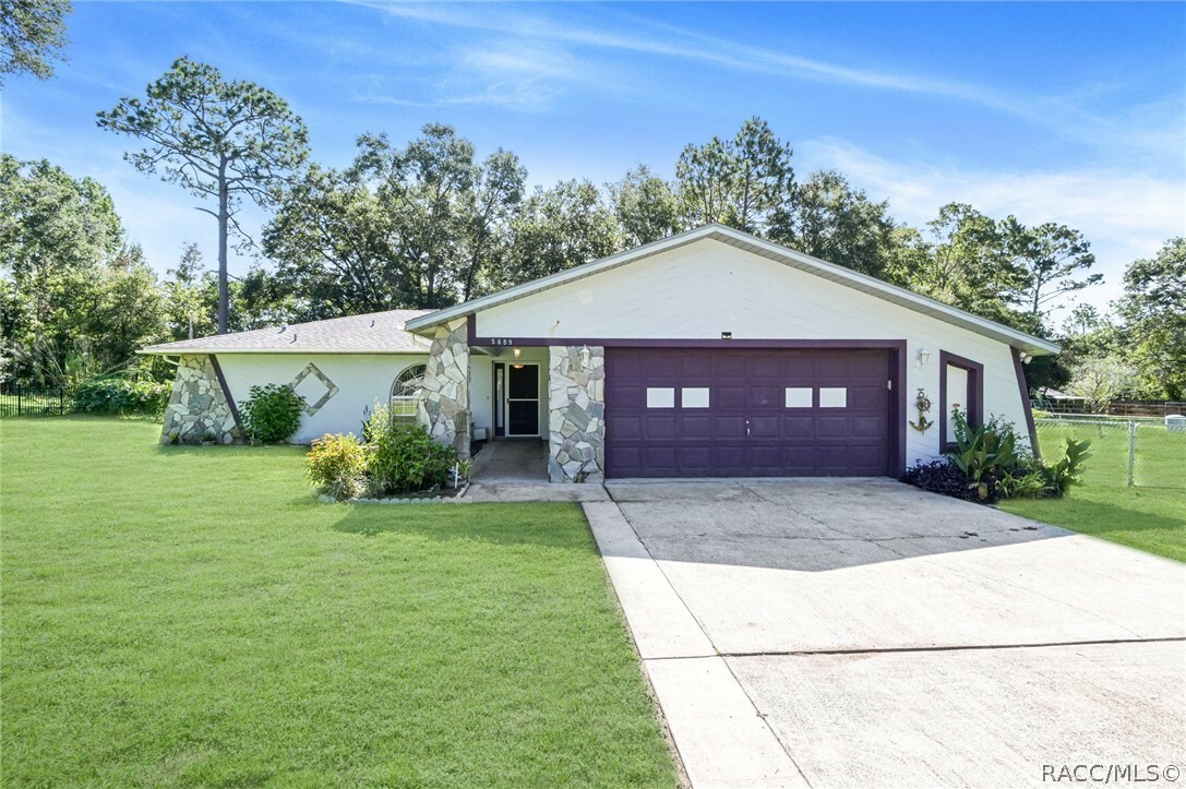 Property Photo:  5689 S Burr Terrace  FL 34452 