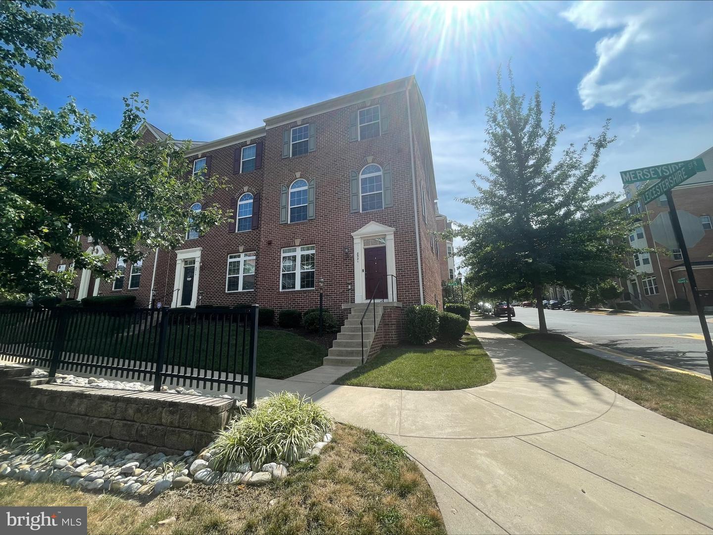 Property Photo:  2321 Merseyside Drive 12  VA 22191 