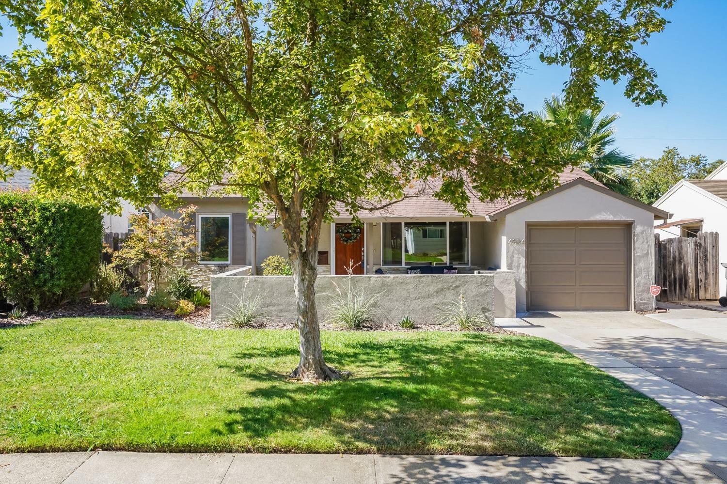 Property Photo:  4804 B Street  CA 95819 