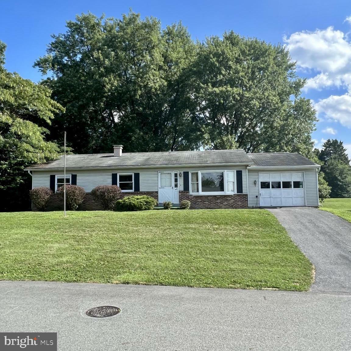 Property Photo:  49 Vista Drive  PA 17547 