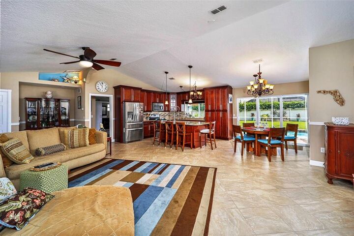Property Photo:  25 Pittwick Lane  FL 32164 