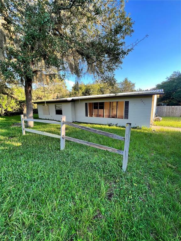Property Photo: 2935 Silver Spur Loop FL 33898