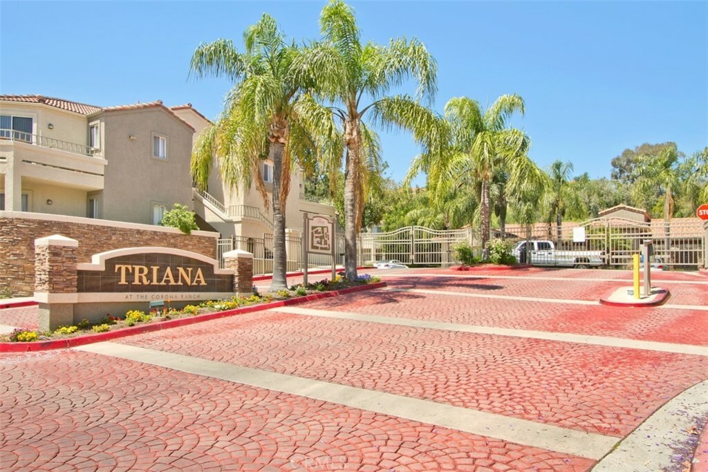 Property Photo:  1035 La Terraza Circle 306  CA 92879 