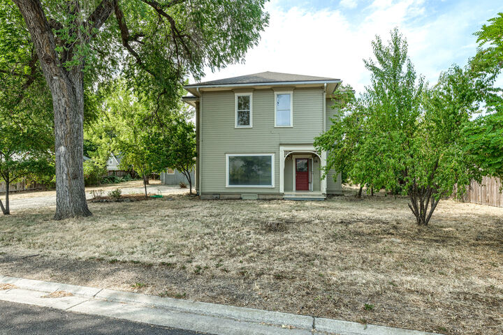 108 S Front Street  Talent OR 97540 photo