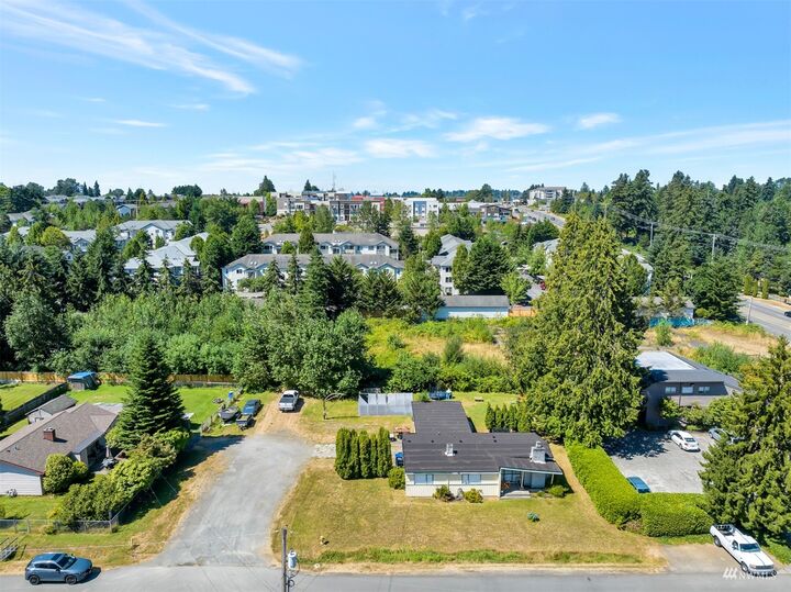Property Photo:  16420  7th Place W  WA 98037 