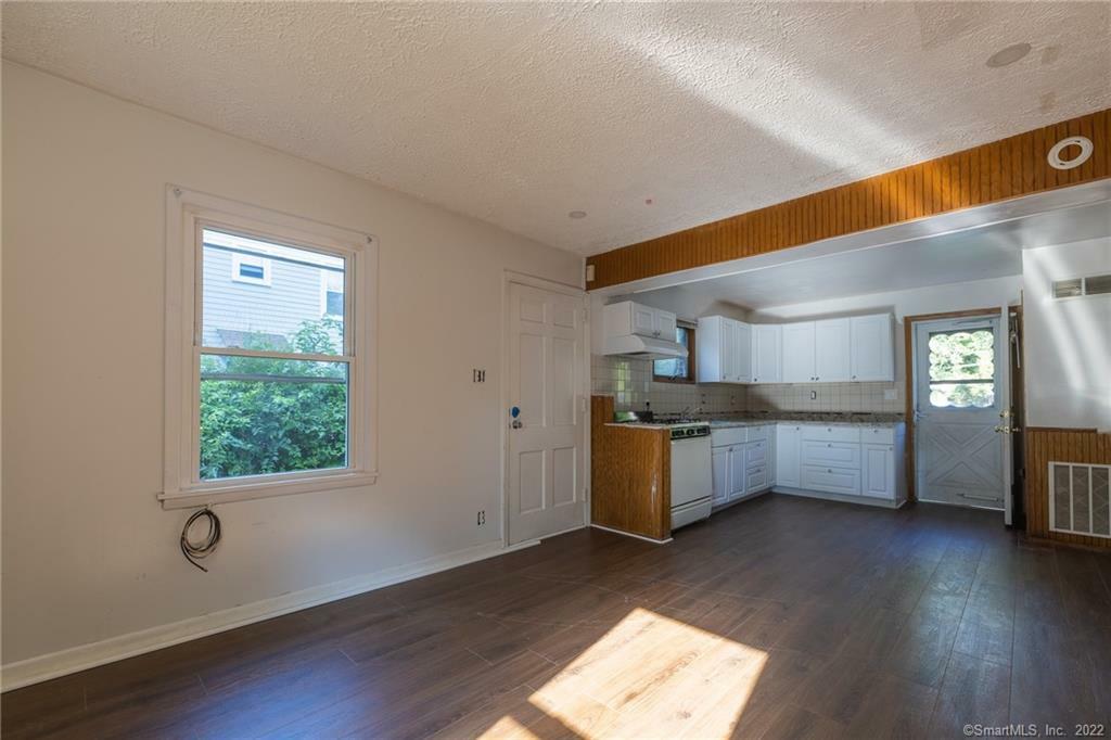 Property Photo: 90 Priscilla Street CT 06610