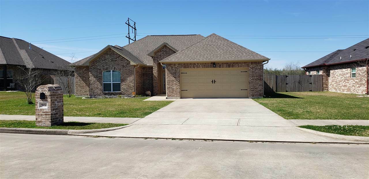 Property Photo:  902 Cypresswood  TX 77630 