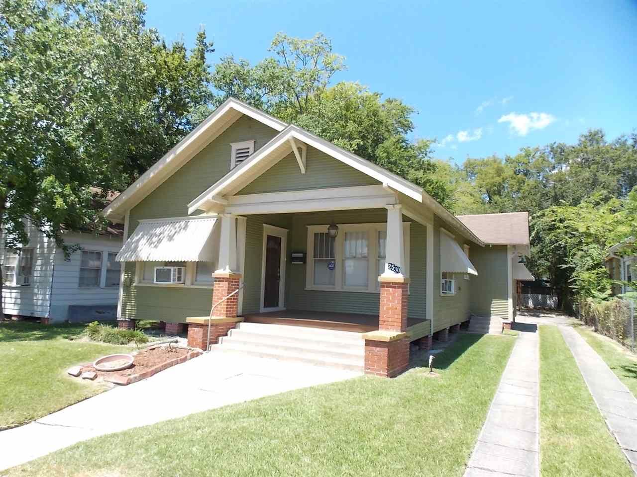 Property Photo:  2530 McFaddin St.  TX 77702 