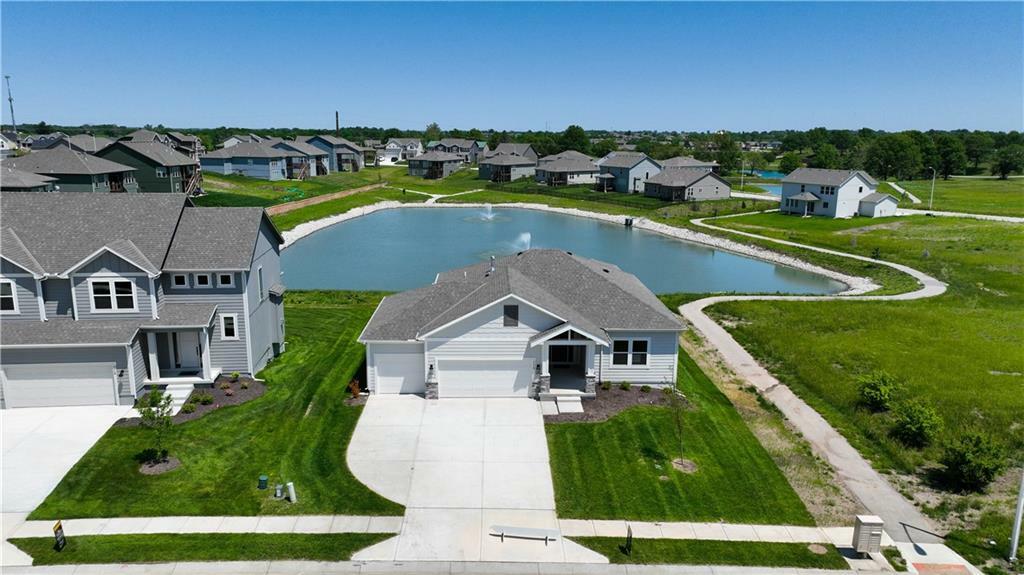 Property Photo: 1112 NW 106th Street MO 64155