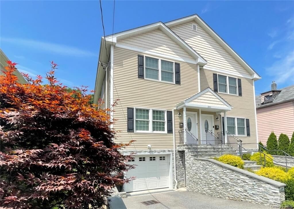 Property Photo: 201 Grand Street 201-L NY 10543