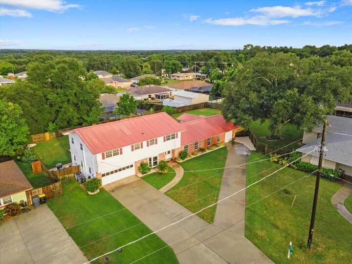 Property Photo:  832 Lake Elbert Court  FL 33881 