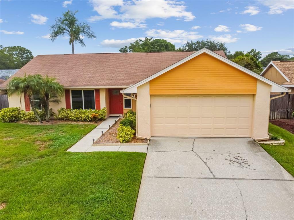 Property Photo:  5103 Pennsbury Drive  FL 33624 