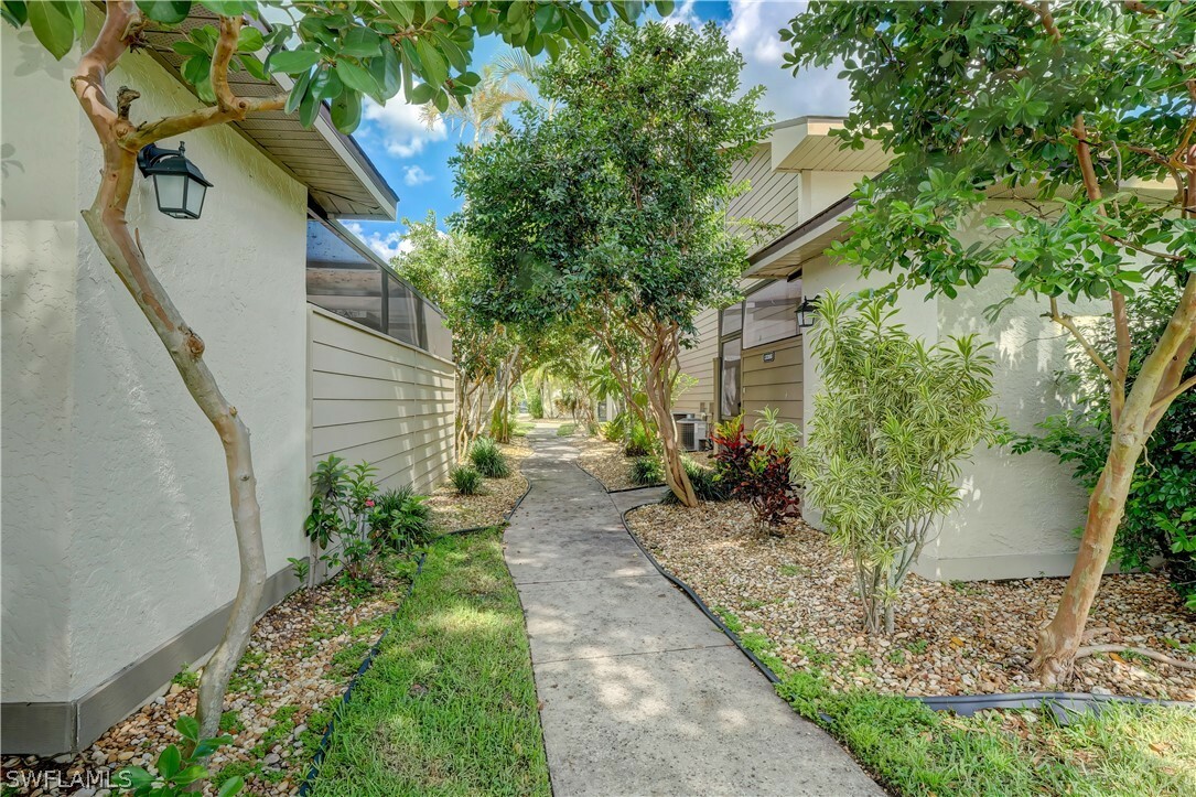 Property Photo: 13366 Fox Chapel Court FL 33919