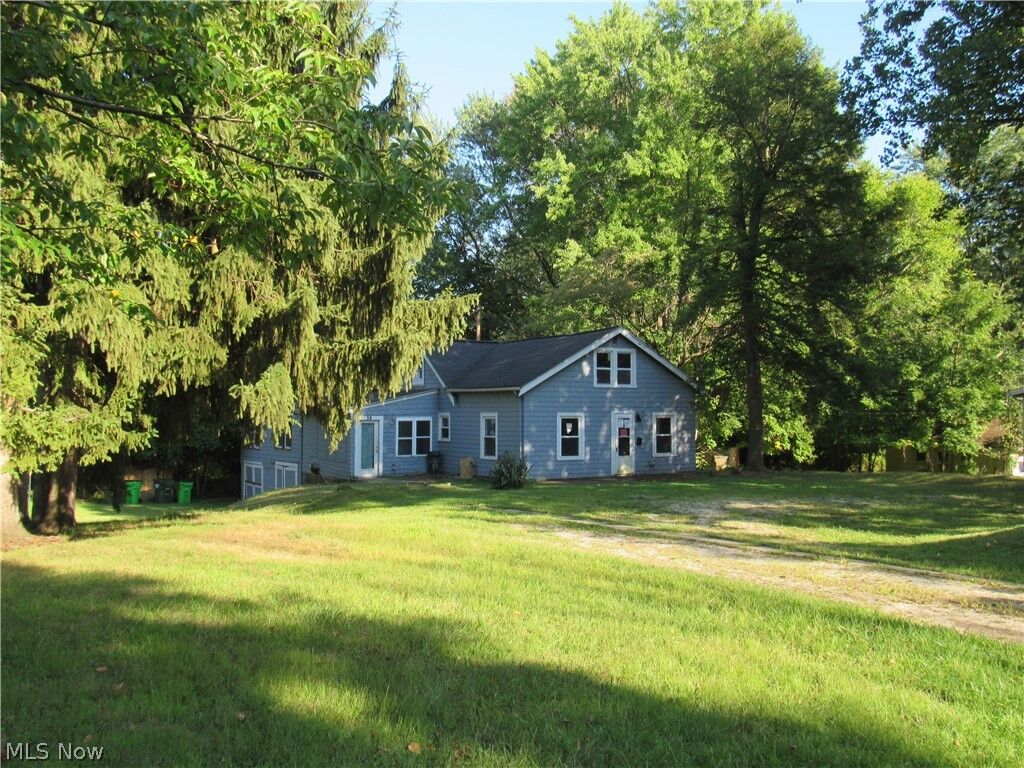Property Photo:  54 Thames Avenue  OH 44146 