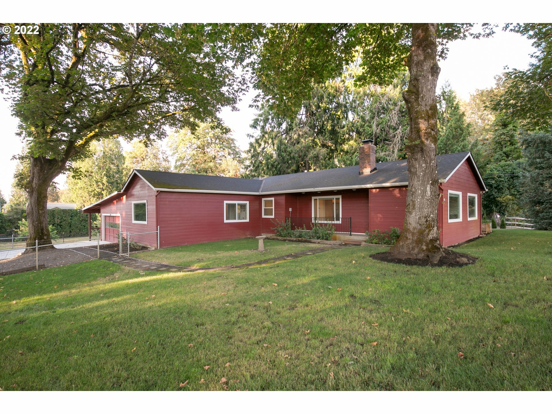 Property Photo:  3641 SW Halcyon Rd  OR 97062 