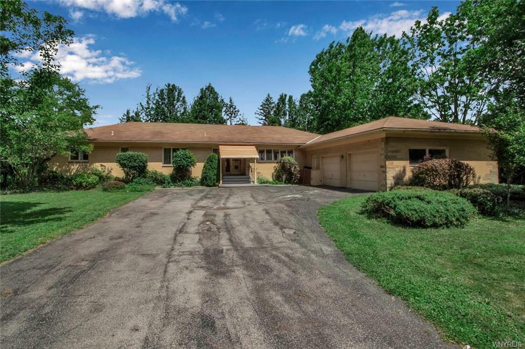 Property Photo: 73 Woodview Drive NY 14127