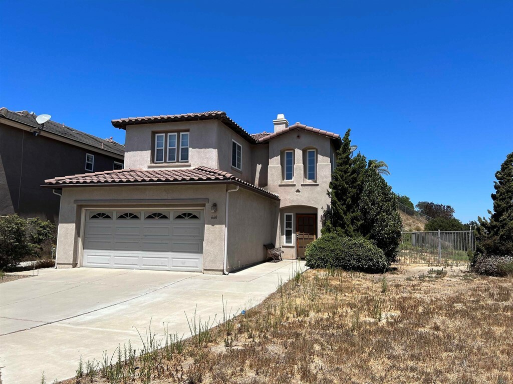 Property Photo:  660 Vista Santo Thomas  CA 92154 