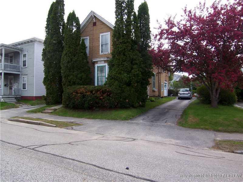 Property Photo: 227 Sabattus Street ME 04240