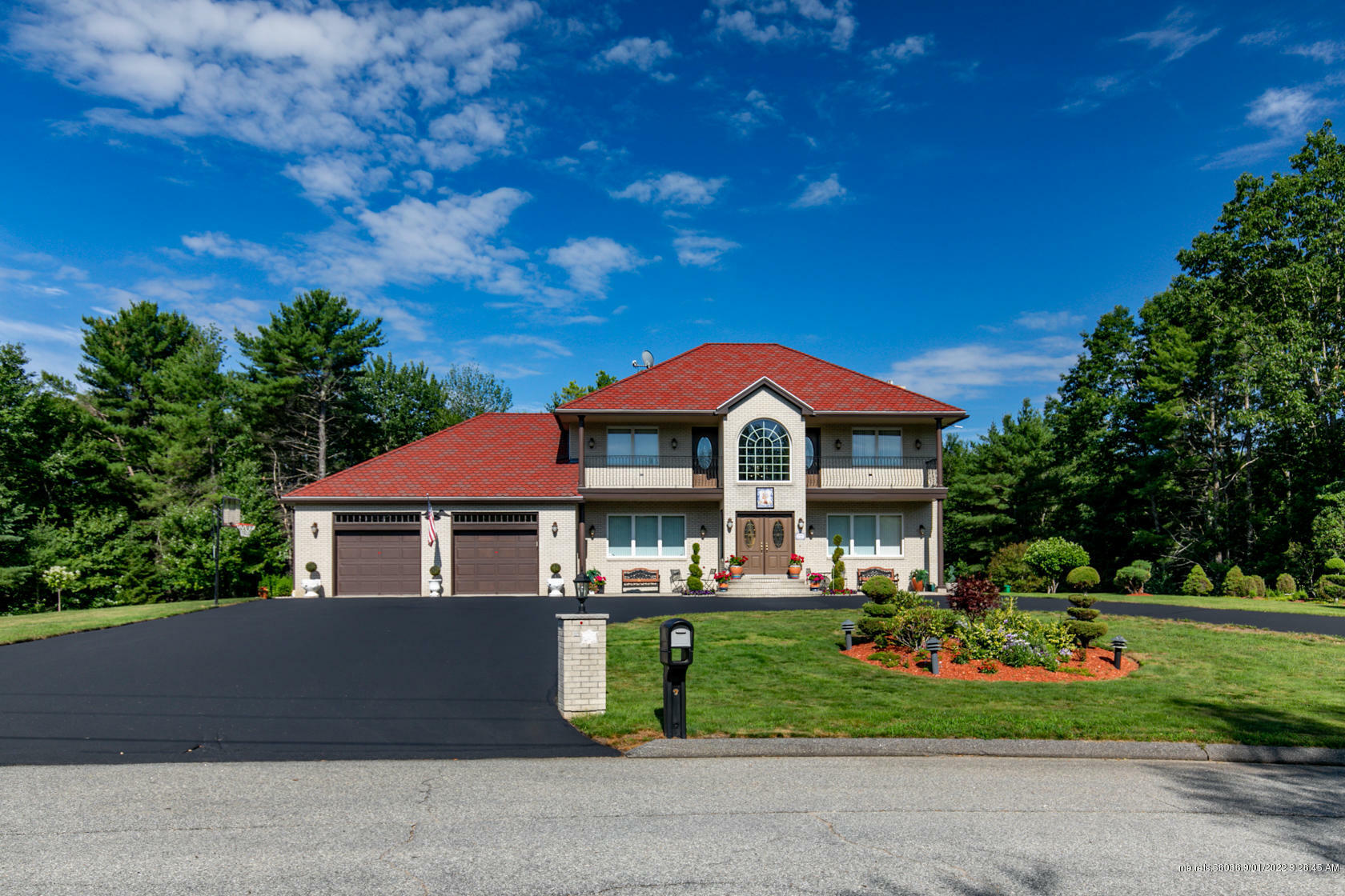 Property Photo: 6 Grande Avenue ME 04240