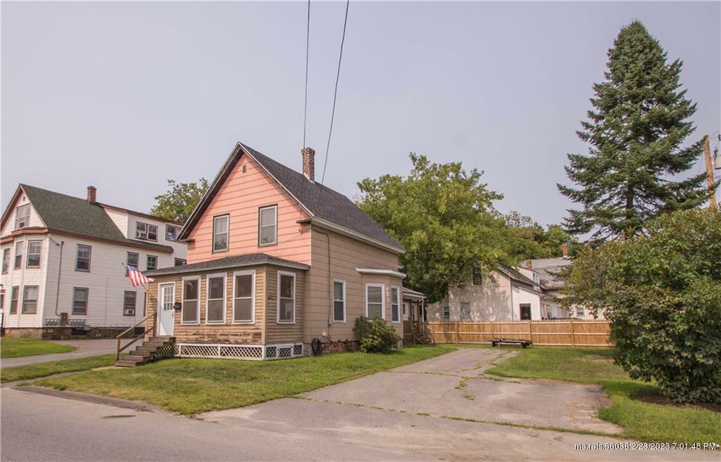 Property Photo: 21 Oak Street ME 04901