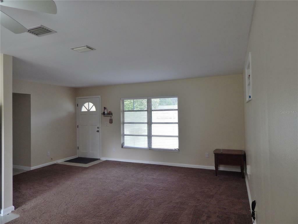 Property Photo:  427 SE Waldron Terrace  FL 32025 