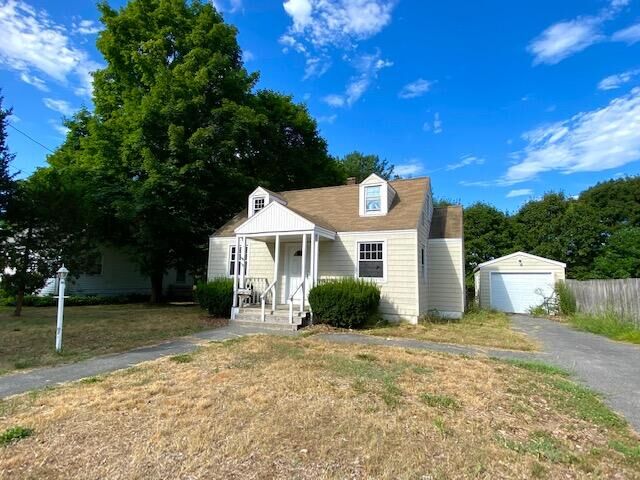 Property Photo:  7 Farm Hill Road  ME 04107 