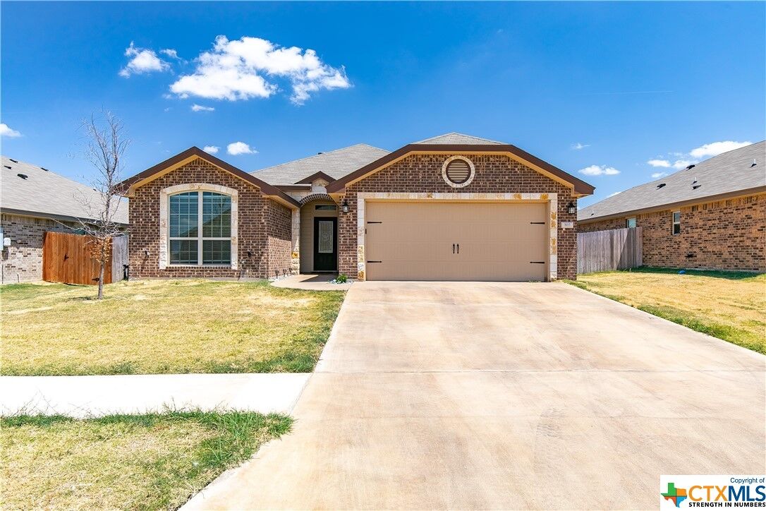 Property Photo:  803 Hickok Drive  TX 76542 