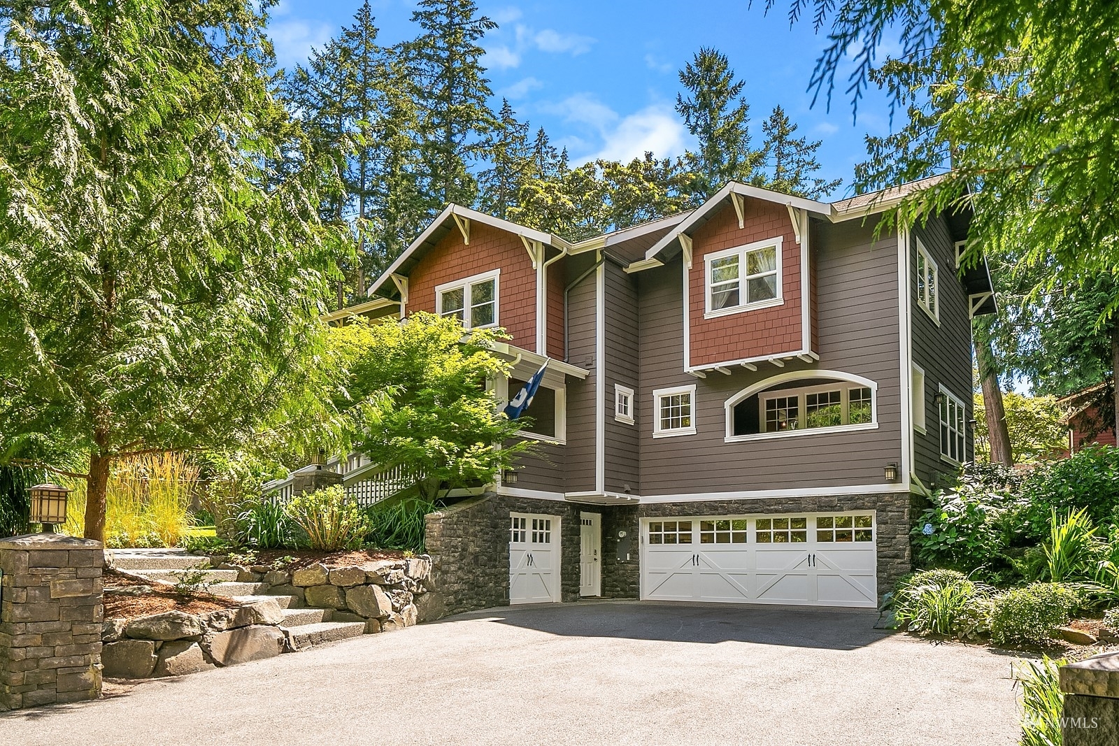 Property Photo:  11767 Venice Loop NE  WA 98110 