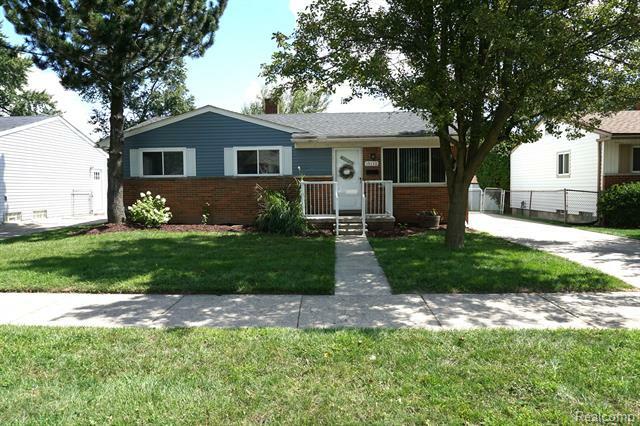 Property Photo:  15130 Paderewski Street  MI 48154 