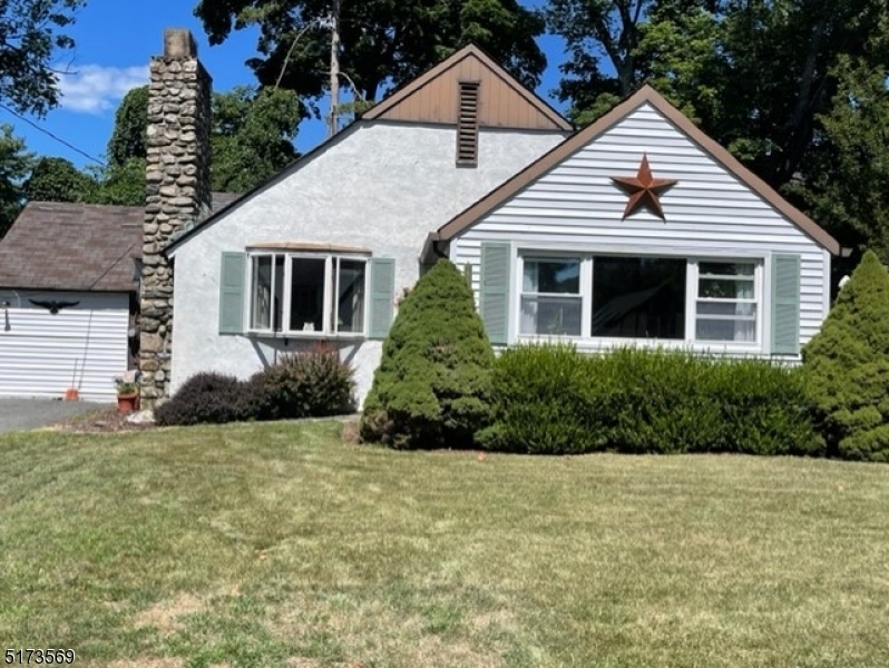 Property Photo:  425 West Shore Trl  NJ 07871 