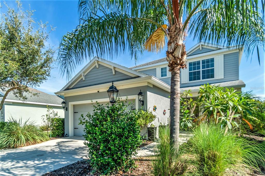 Property Photo: 12216 Longview Lake Circle FL 34211