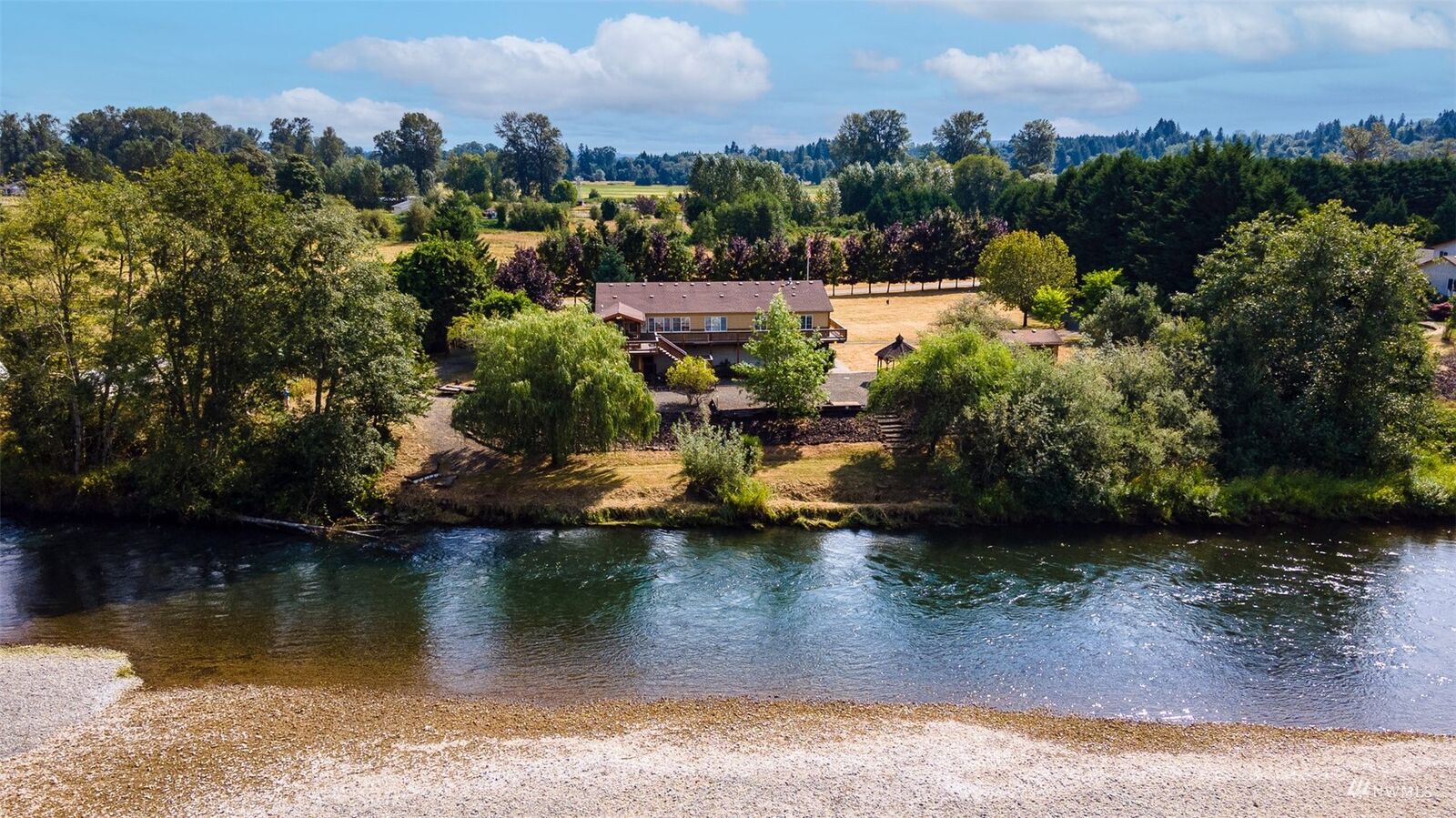 Property Photo:  211 Shoreline Drive  WA 98591 