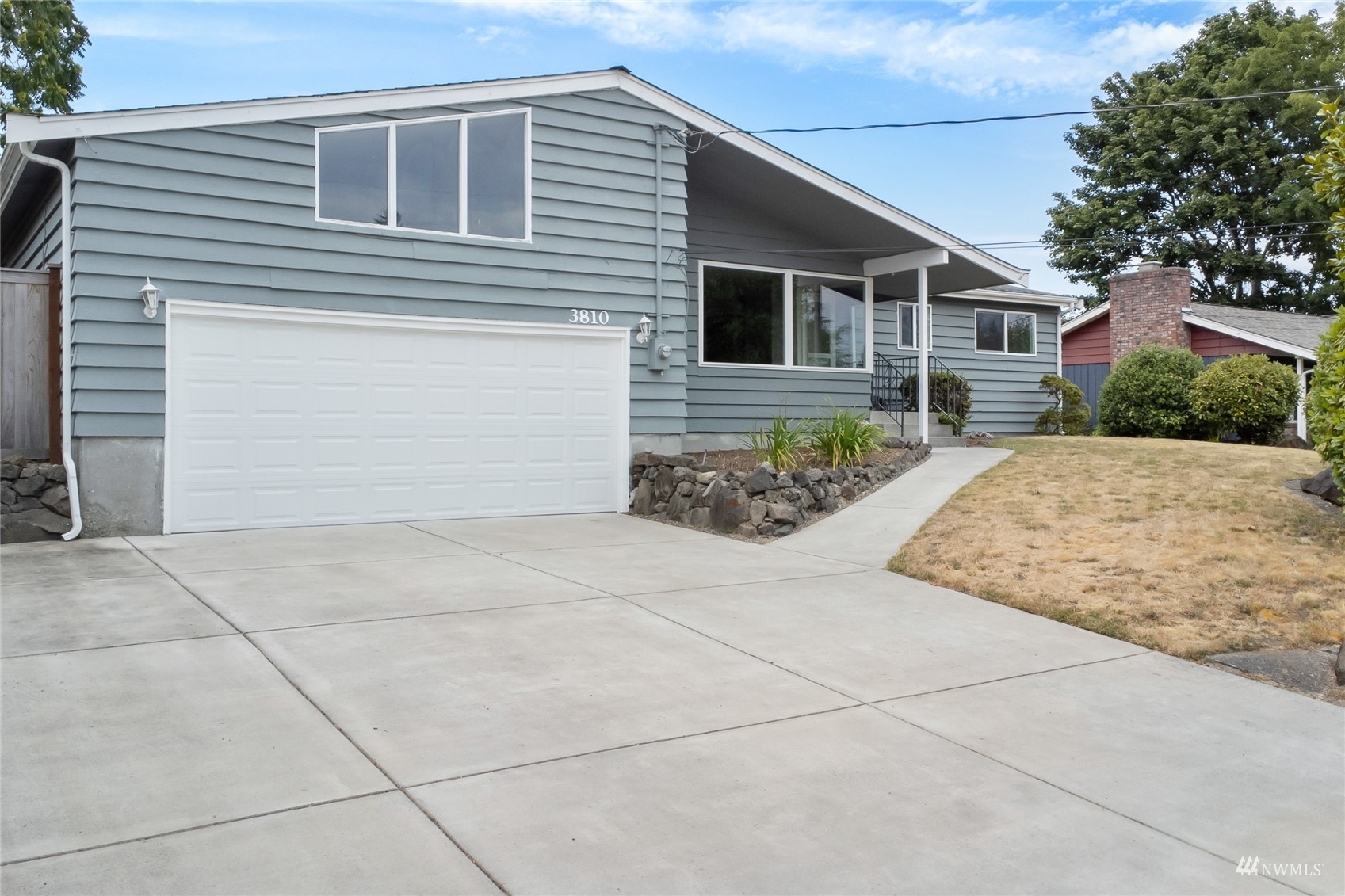 Property Photo: 3810 N Whitman Street WA 98407