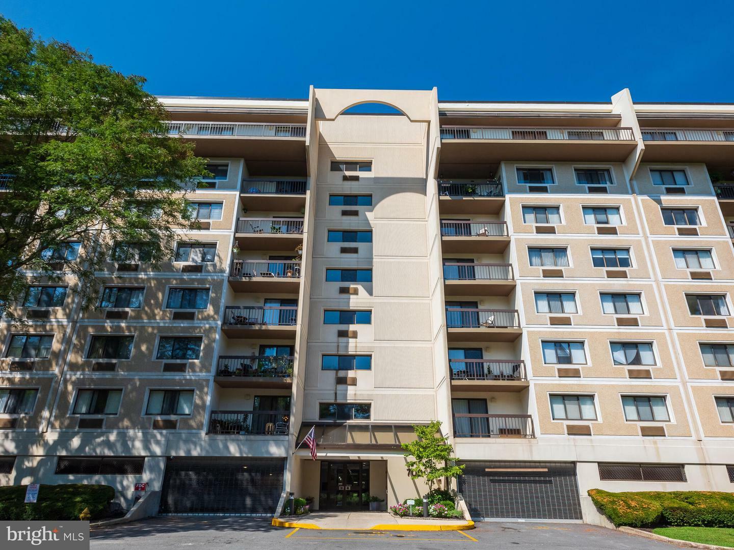 Property Photo: 700 Avondale Road Ph10 PA 19086